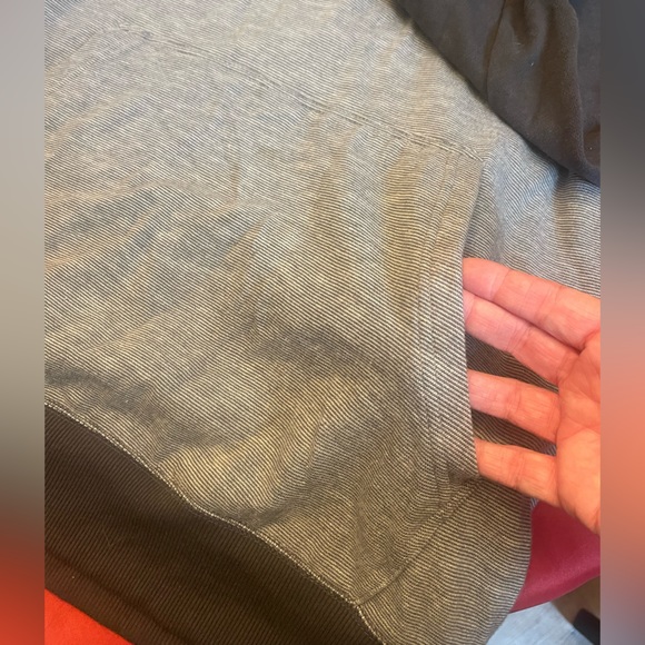 Mens Billabong Sweatshirt XXL (gray and white pinstripe) - Picture 2 of 4